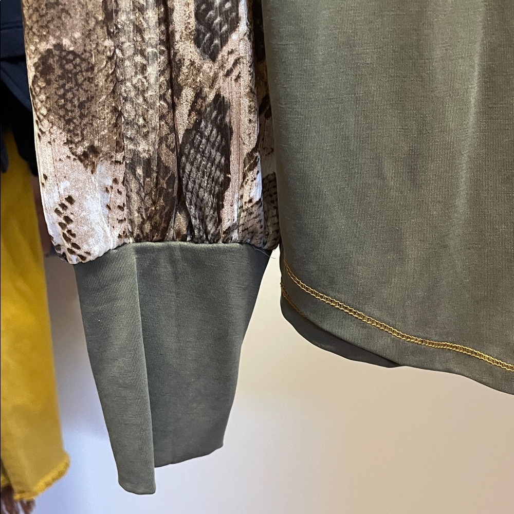 Mystree Olive Green Tank with Neutral Patterned Trim - Picture 5 of 8